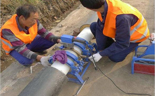 PE-RT II型預(yù)制直埋保溫管現(xiàn)場施工圖